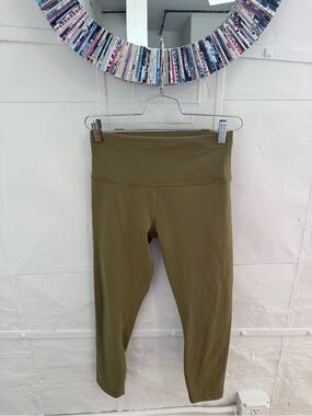 lululemon Wunder Train Cropped 23” Bronze Green SIZE 8